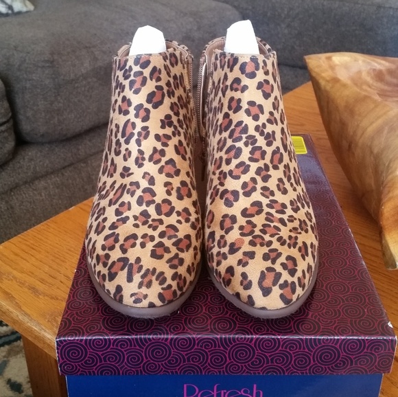 Refresh Cheetah ankle boots - Picture 1 of 3
